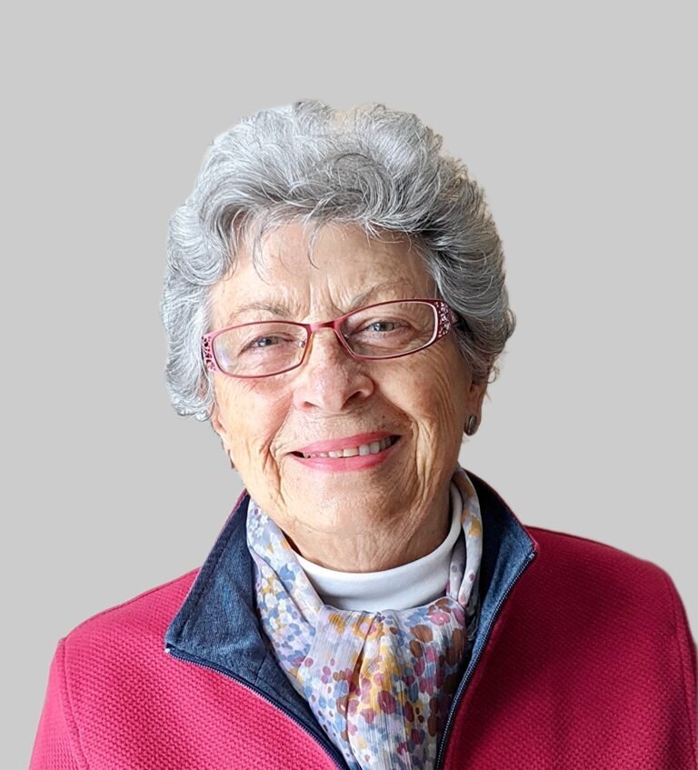 Yolande Laura Devlin Grant